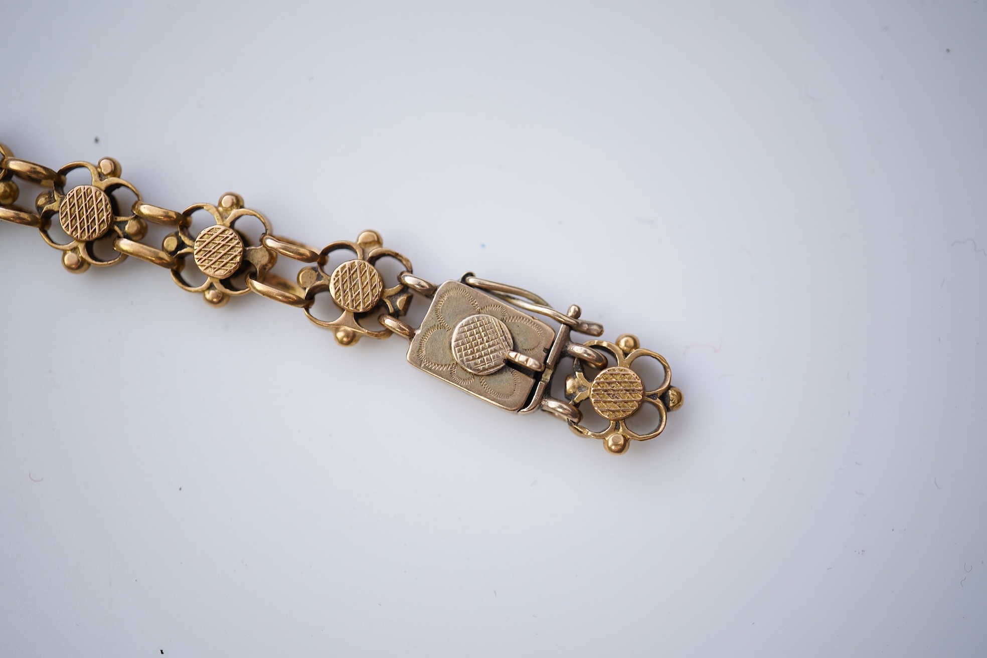 A gold necklace